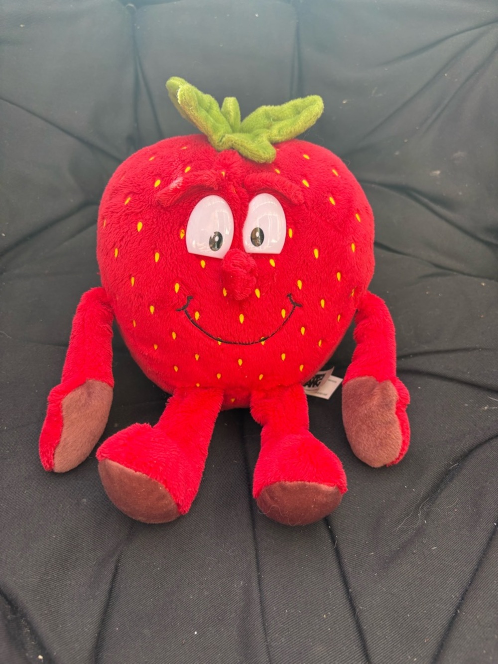 Goodness Gang Strawberry – TCC Global Fruit Soft Toy